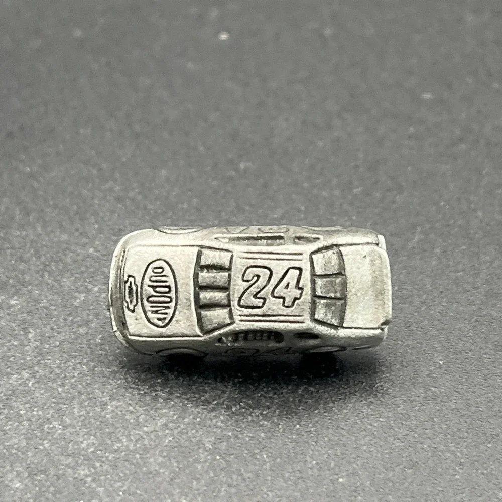 NASCAR Jeff‎ Gordon #24 Silver Tone Pewter Race Car Lapel Hat Pin